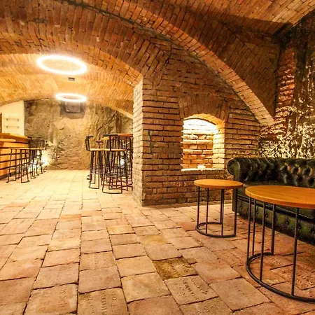 Отель Mariel Зноймо